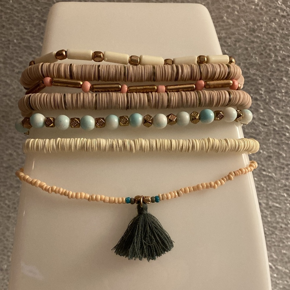 NWOT - Stacked Boho Brassy & Coral Blue Beaded Stretch Charm Bracelets (7)